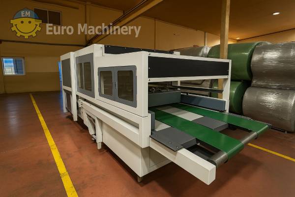 Ming Jilee PE gloves making machine.